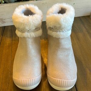 Girls Sparkle Stride Rite Boots with a Furry Top